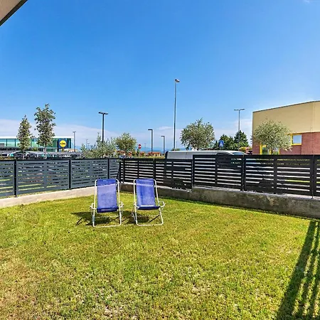 Una Terrazza Sul Lago A2 Con Piscina By Wonderful Italy *